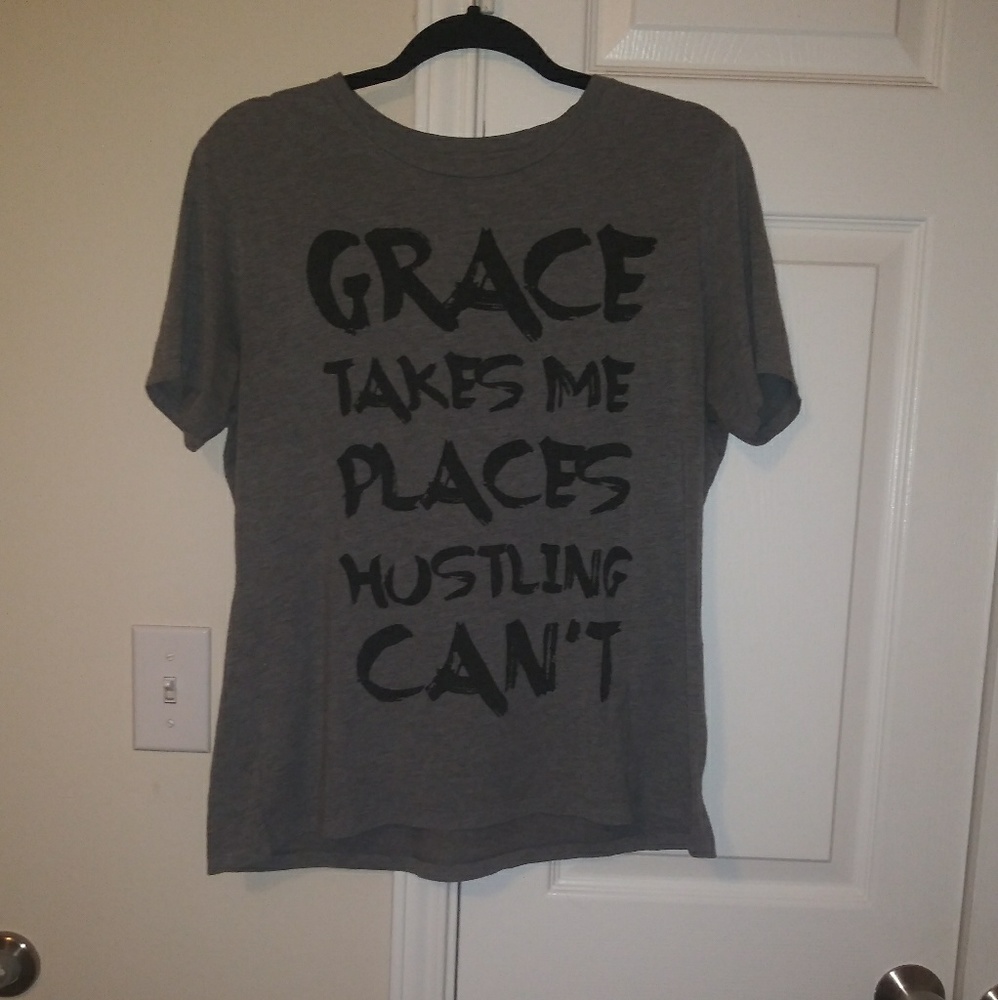 Basic graphic tee